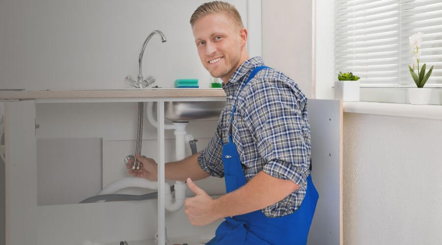 Expert burst pipe repair services in Delphi, IN
